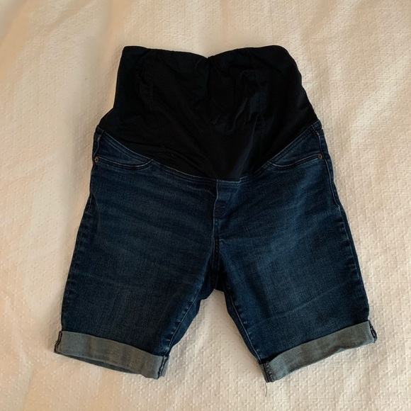 Isabel Maternity by Ingrid & Isabel Pants - Isabel Maternity Bermuda Shorts Isabel Maternity by Ingrid & Isabel Pants - Isabel Maternity Bermuda Shorts
